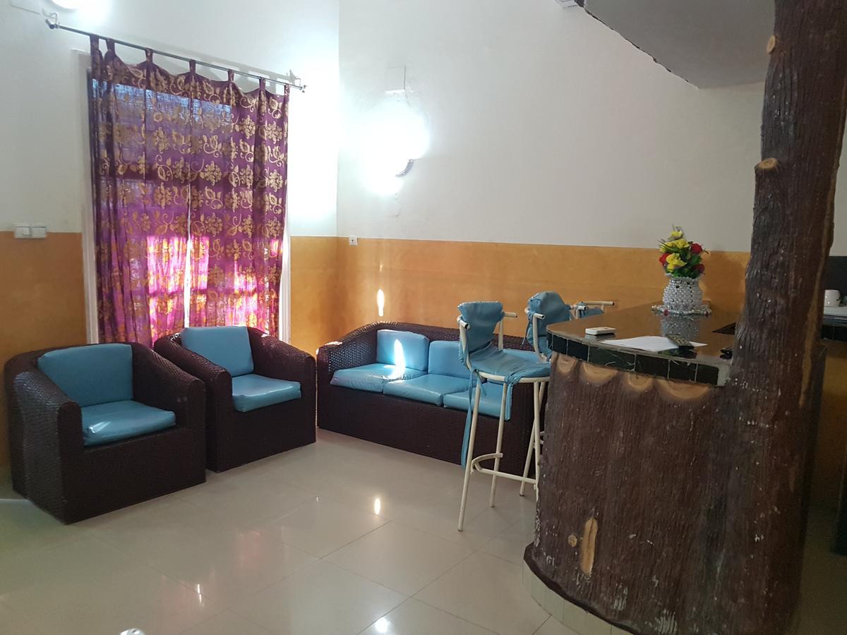 Appartements Chez Léo Brazzaville Exterior foto