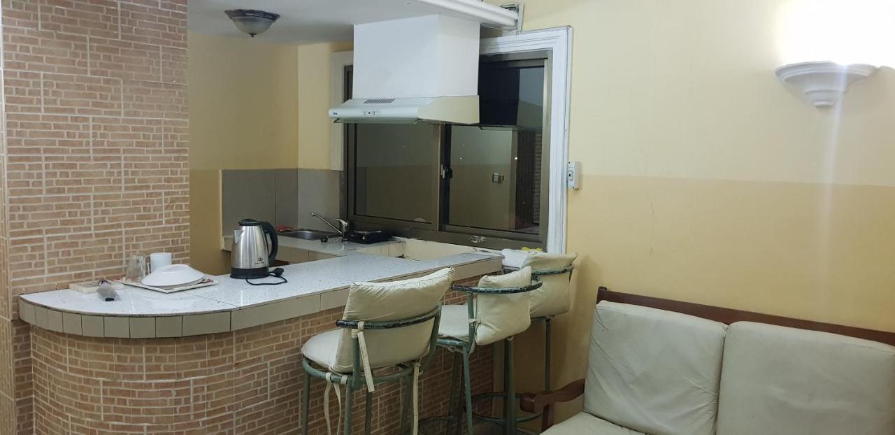 Appartements Chez Léo Brazzaville Exterior foto