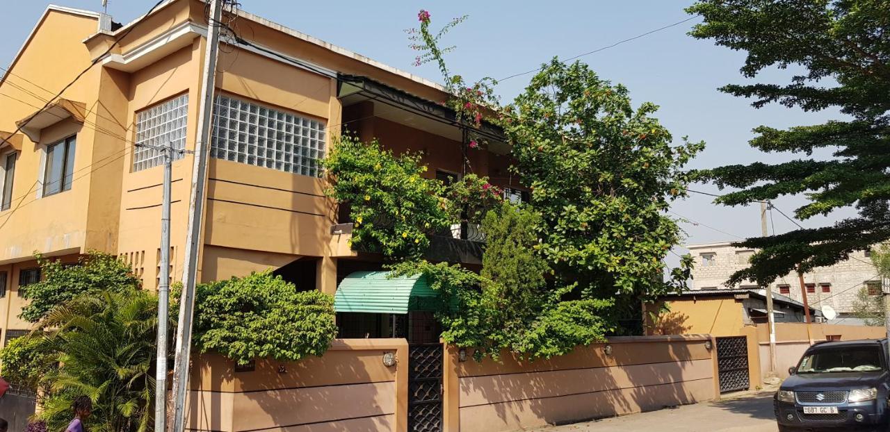 Appartements Chez Léo Brazzaville Exterior foto